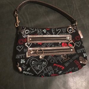Coach poppy graffiti glam hearts NWT