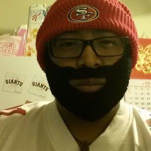 Meet your Posher, Carlos