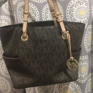 Authentic Michael Kors Jet Set Signature Logo tote