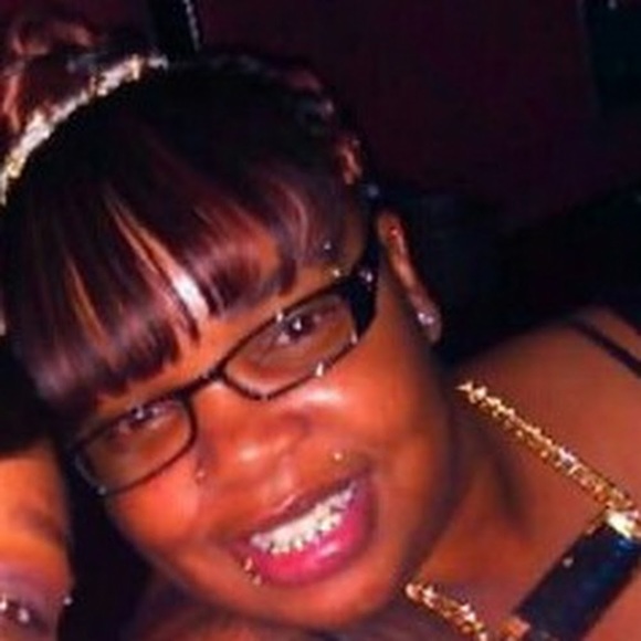 Meet your Posher, Ronmaika - Picture 1 of 1