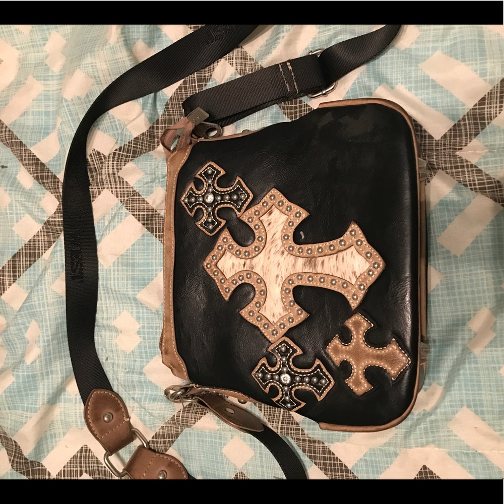 Montana West Crossbody
