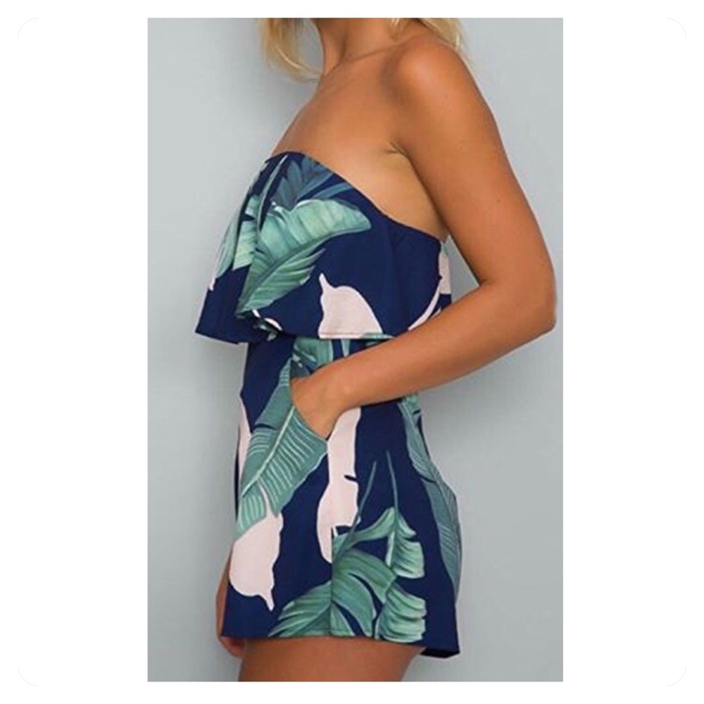 🆕 tropical sleeveless romper - Picture 2 of 5