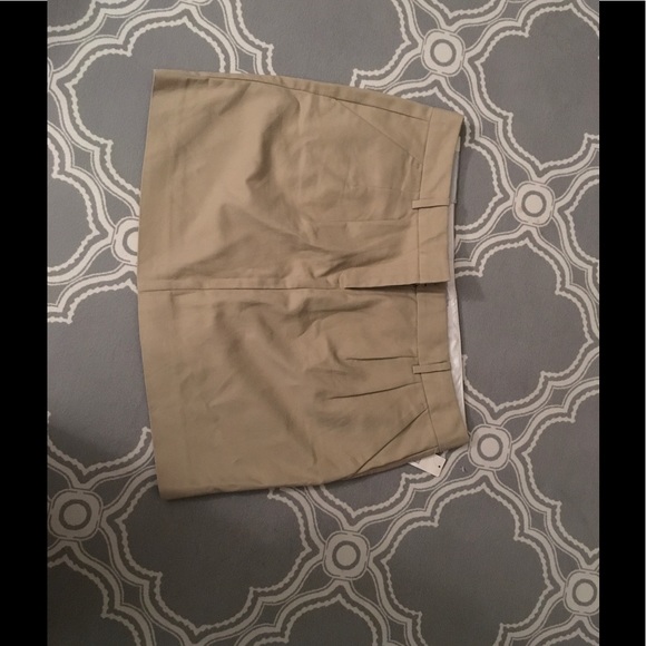 Old Navy khaki skirt - Picture 1 of 4
