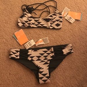 BRAND NEW WITH TAGS NEVER WORN