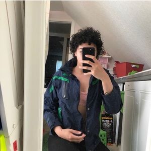 ☔️ north face rain jacket ☔️