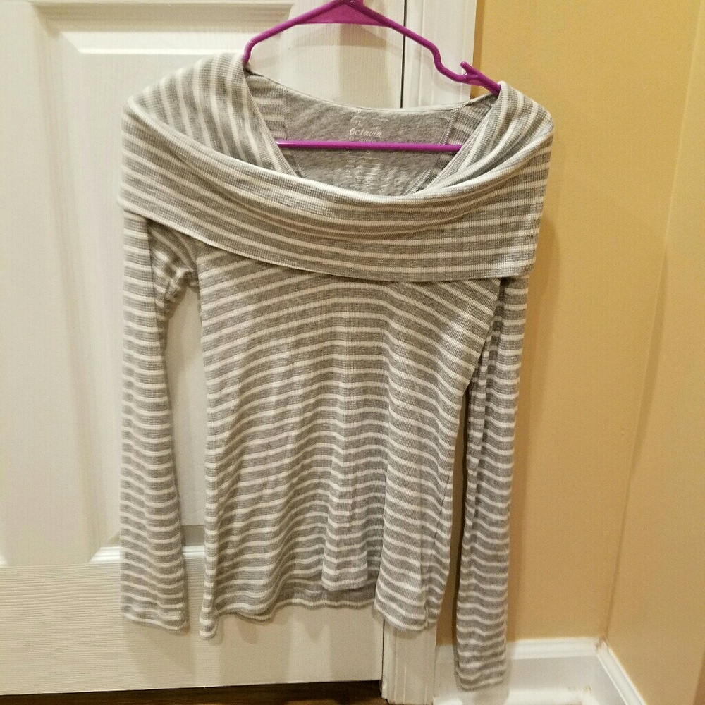 Gray,white stripes long sleeve shirt