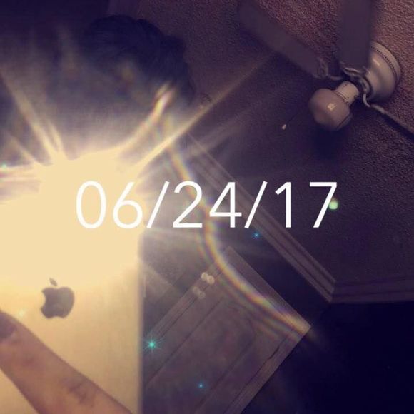 Meet your Posher, Leslie - Picture 1 of 1