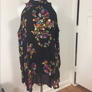 Free People black floral long sleeved tunic