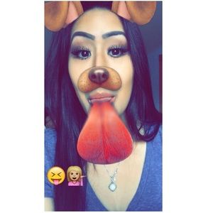 Meet your Posher, Aileen