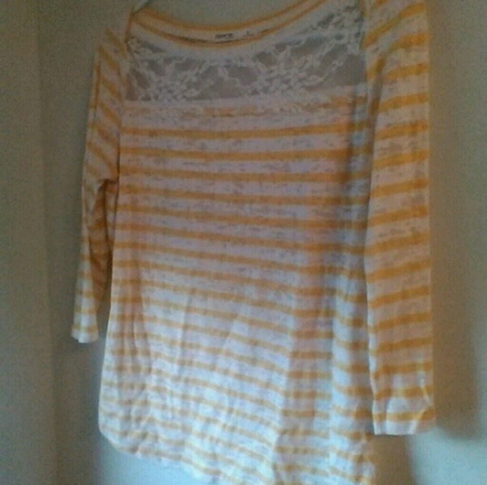 Yellow&White striped Long sleeve shirt with lace