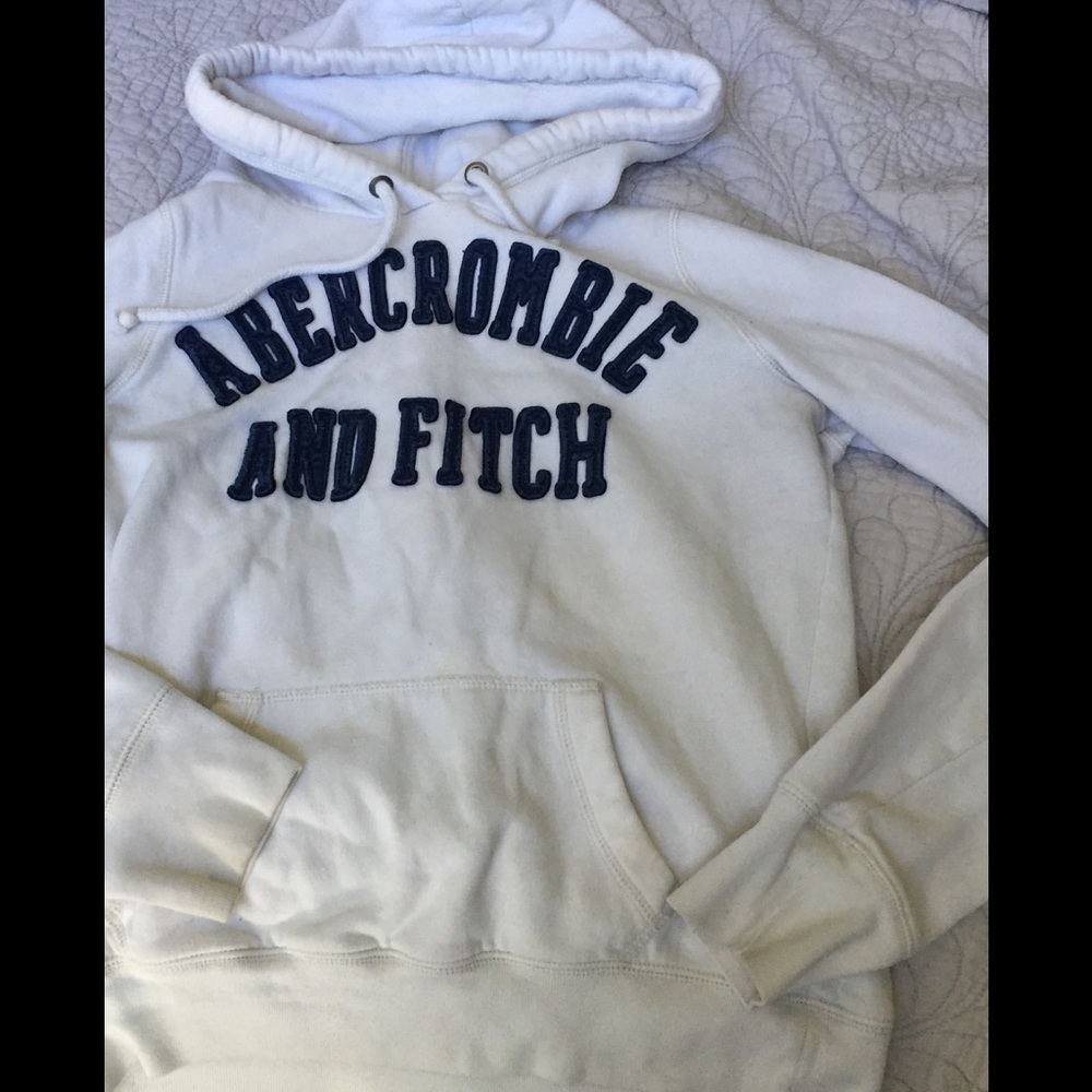 A AND FINCH WHITE SWEATSHIRT