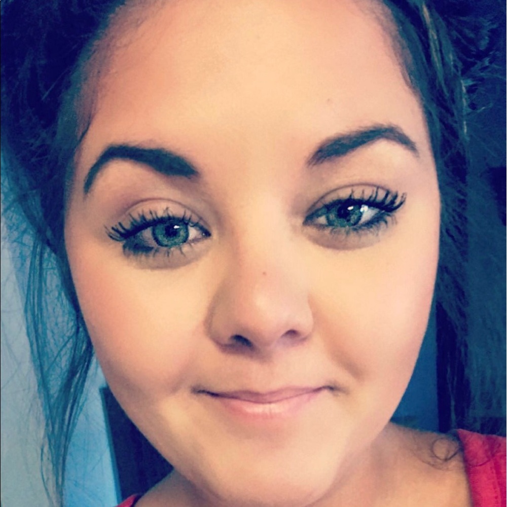 Meet your Posher, Teresa