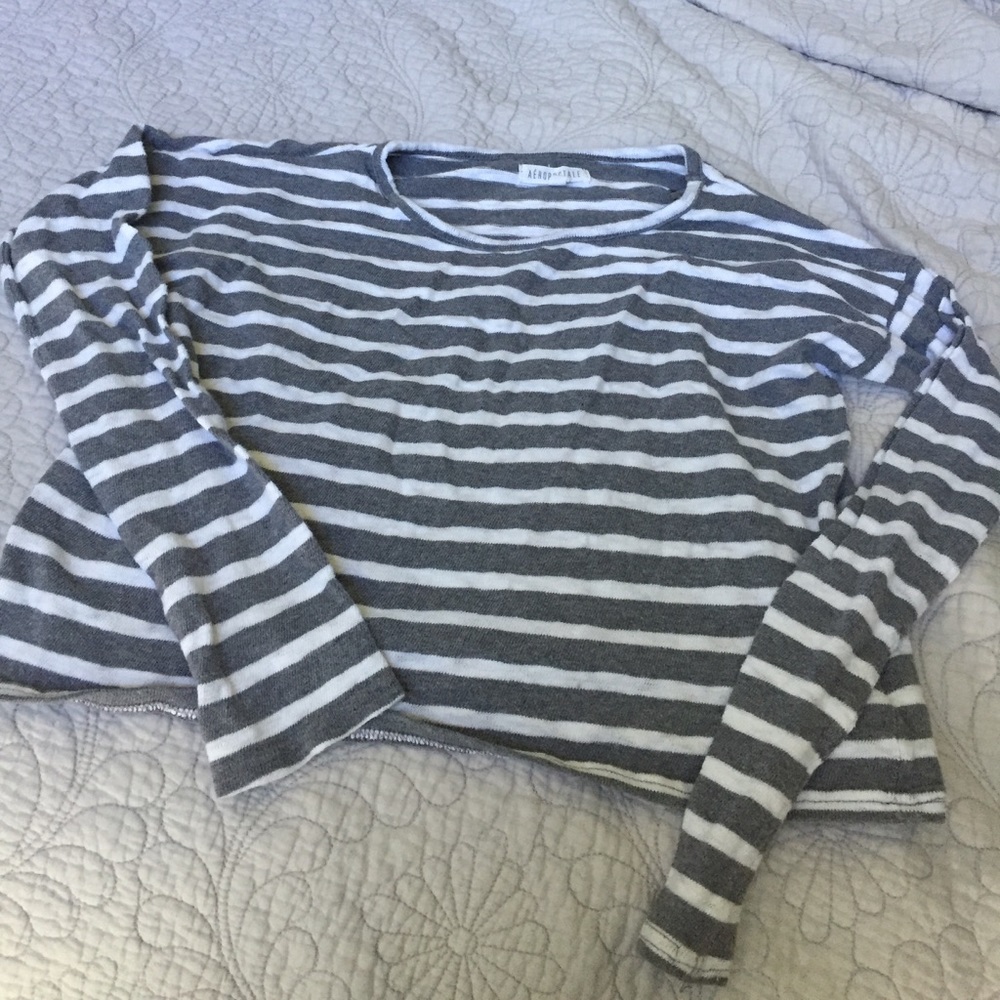 GREY STRIPED CROP TOP