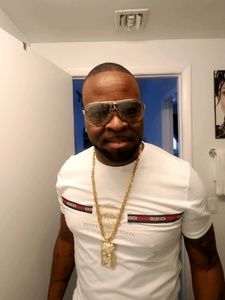 Meet your Posher, Stacy