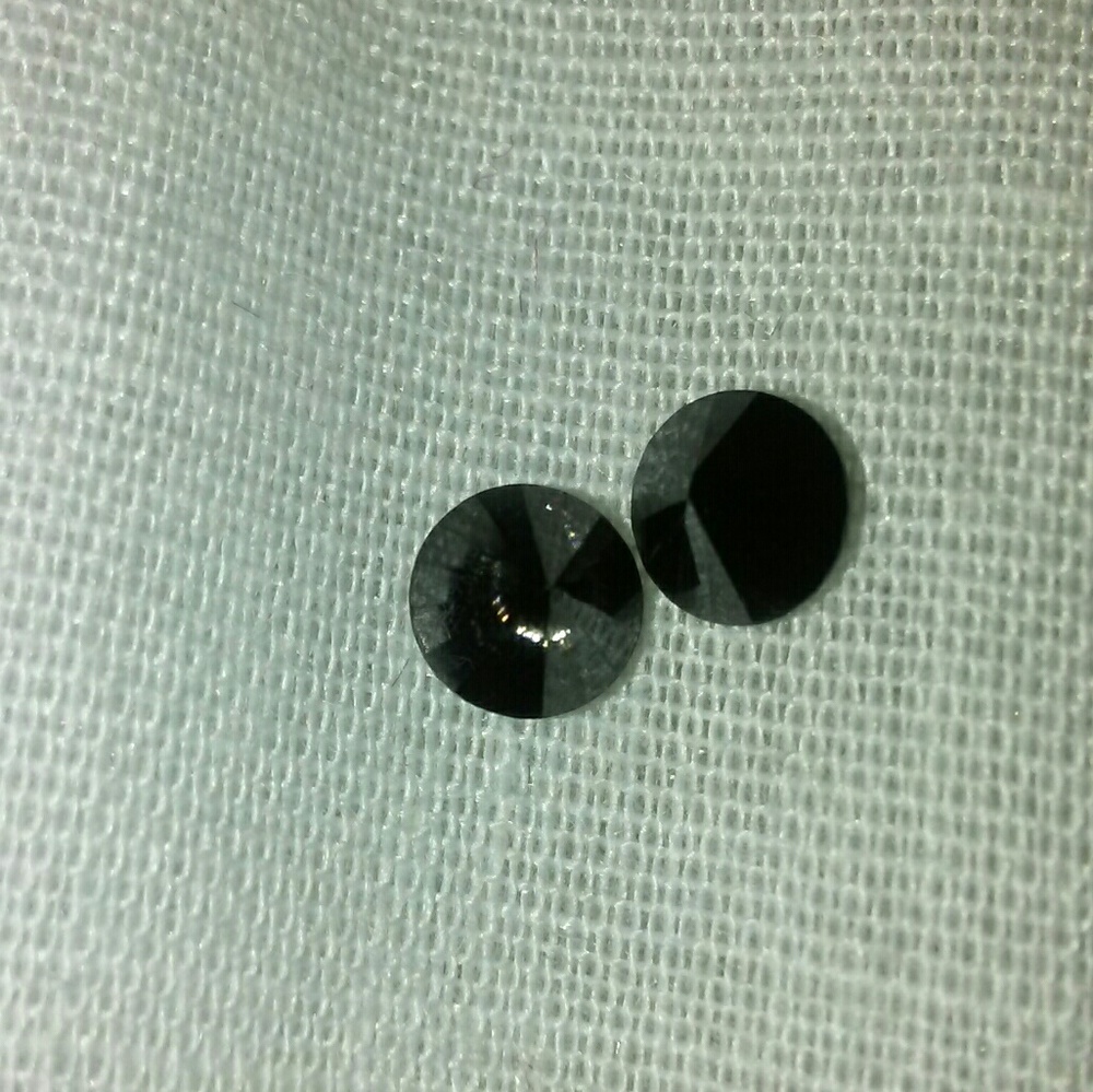 Black diamonds
