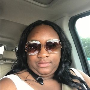 Meet your Posher, Erica