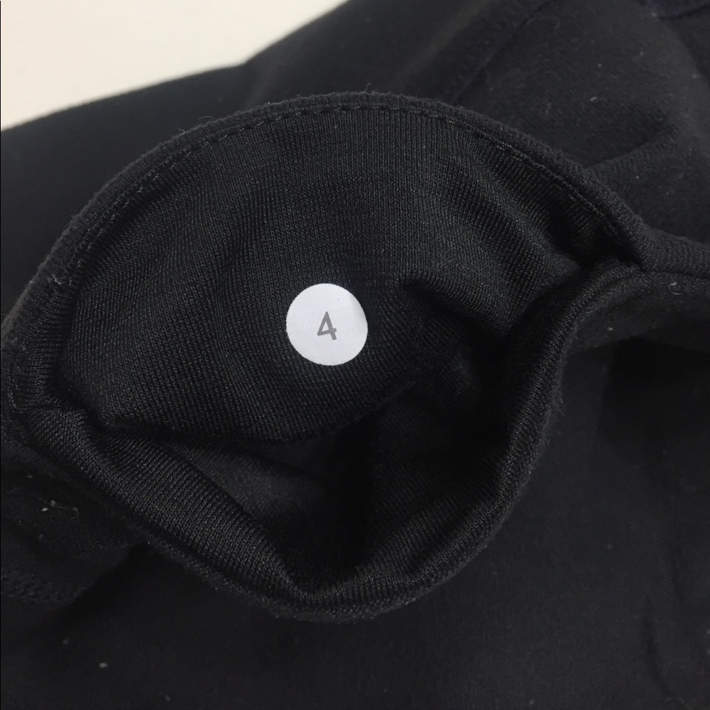 Lululemon Wunder Under Crops - Picture 3 of 3