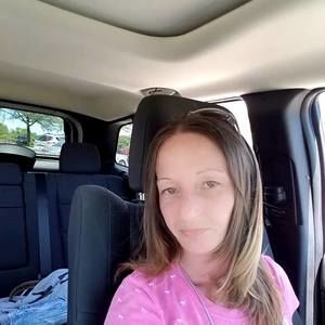 Meet your Posher, Courtney