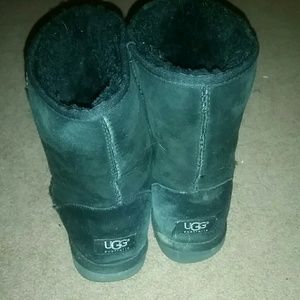 Black Uggs