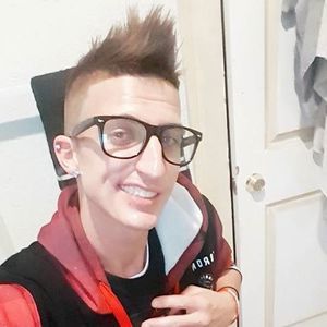 Meet your Posher, Brandon