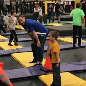 Meet your Posher, Devin