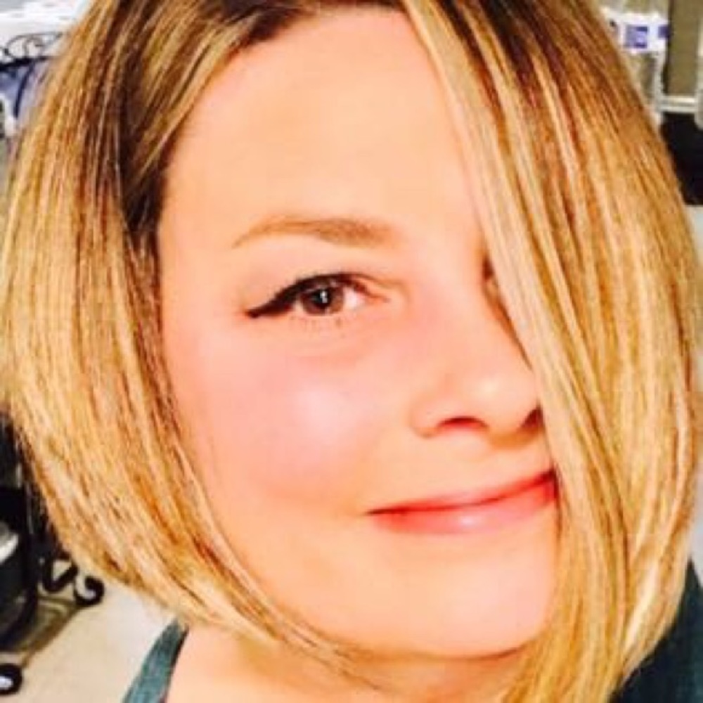 Meet your Posher, Holly