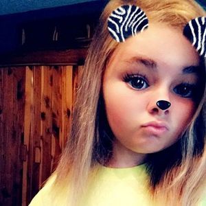 Meet your Posher, Abbey