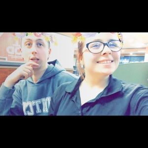 Meet your Posher, Karlie