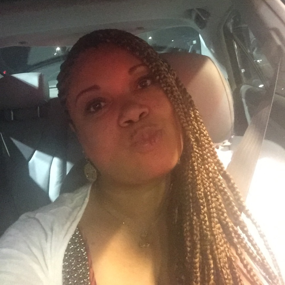 Meet your Posher, Traci