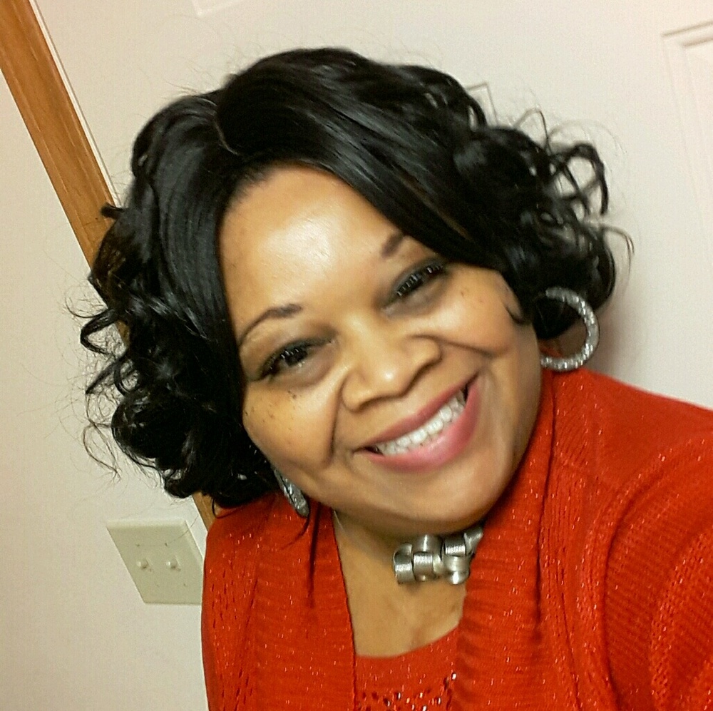 Meet your Posher, Mz Hollywood