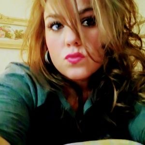 Meet your Posher, Breanna