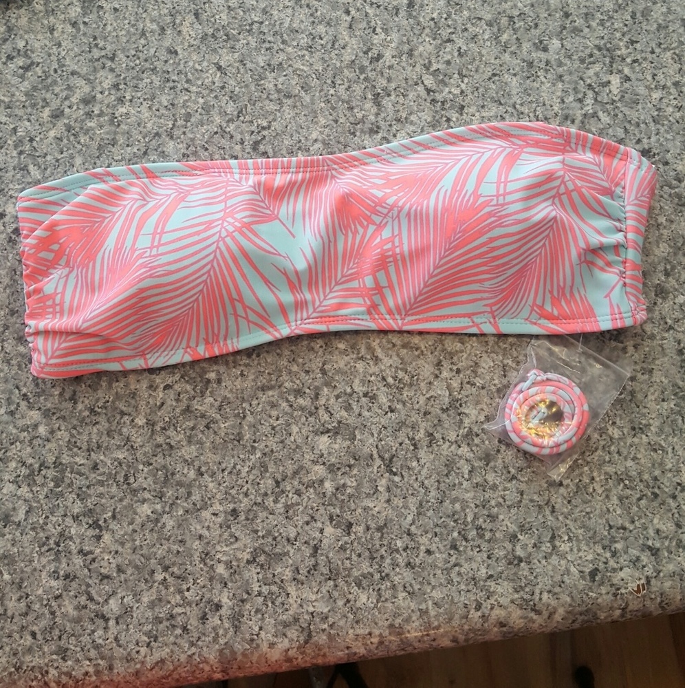 🆕️Baby Blue & Pink Patterened Bandeau Swim Top