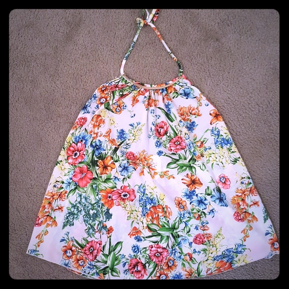 🆕️White Halter Floral Tank