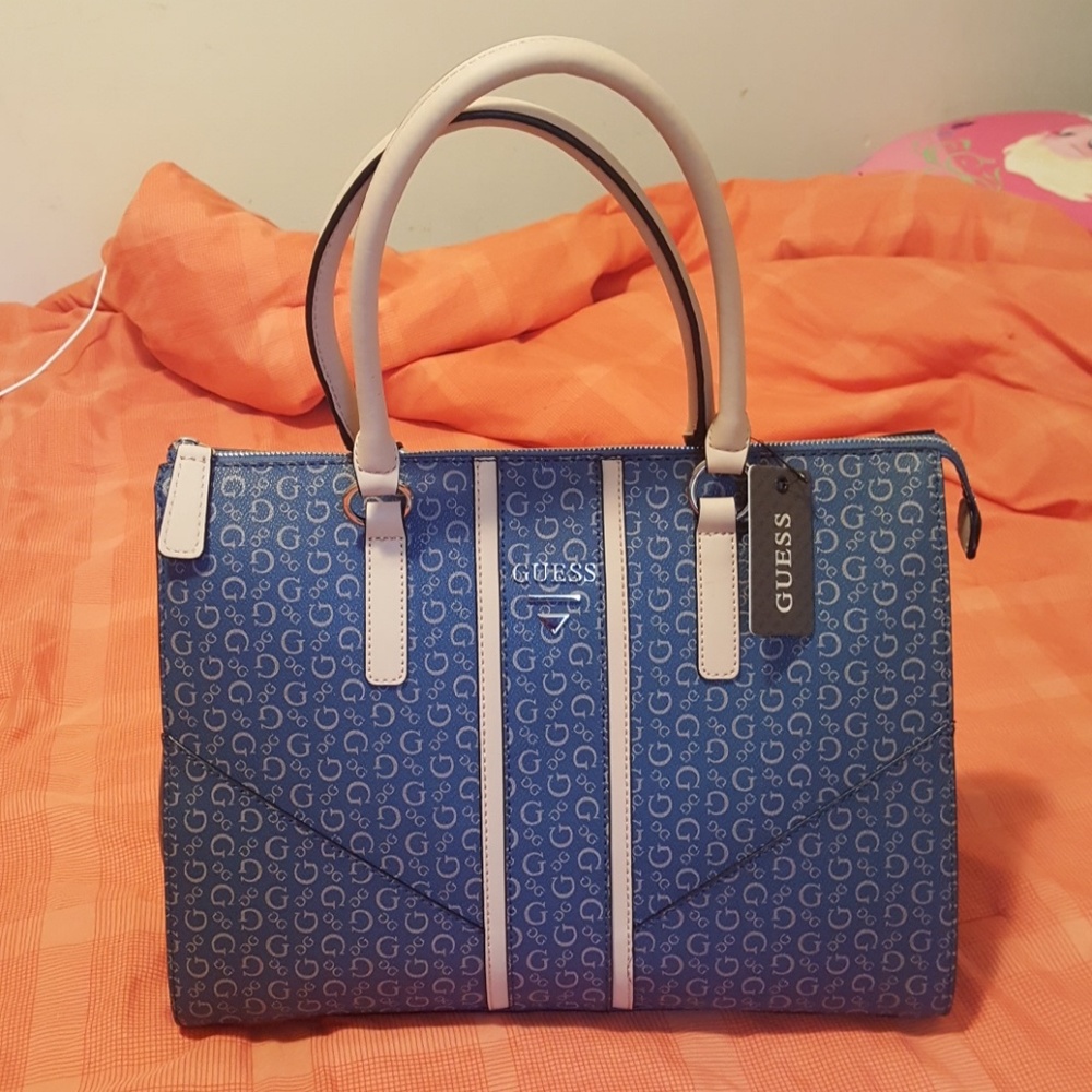 Brand new blue Guess purse