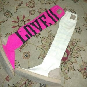Vs pink mukluk (both pair)