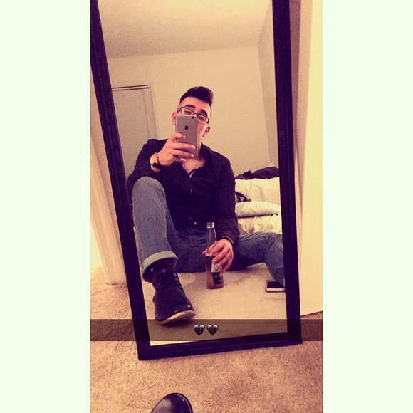 Meet your Posher, Kevin - Picture 1 of 1