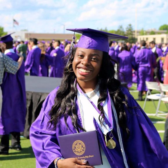 Meet your Posher, Eboni - Picture 1 of 1