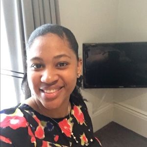 Meet your Posher, Emmanuela