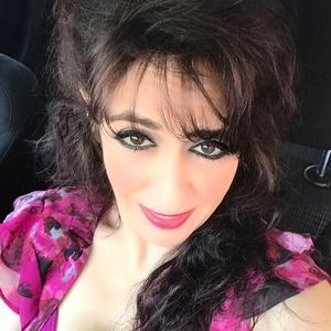 Meet your Posher, Maha