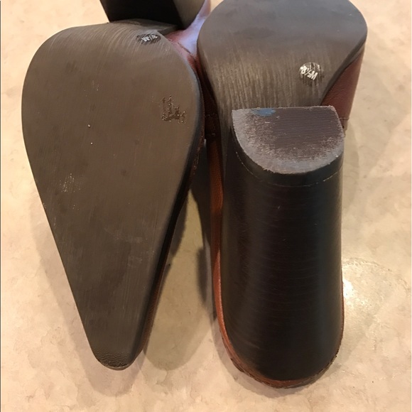 Shoes - Picture 3 of 4