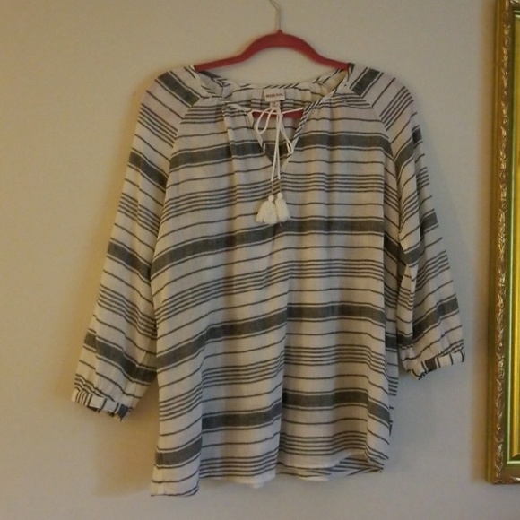 MERONA STRAPPED WHITE AND GRAY BLOUSE - Picture 3 of 6