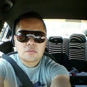 Meet your Posher, Efrain