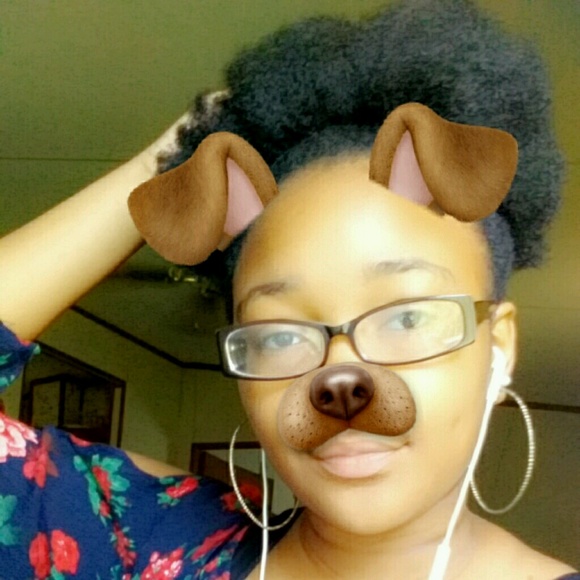 Meet your Posher, Niyaaaa - Picture 1 of 1