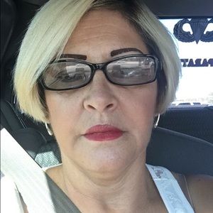 Meet your Posher, Teresa