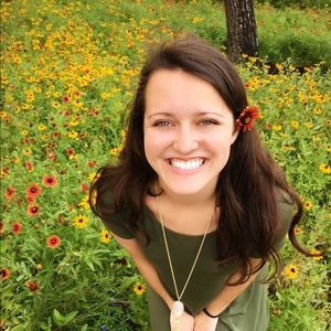 Meet your Posher, Alexandra