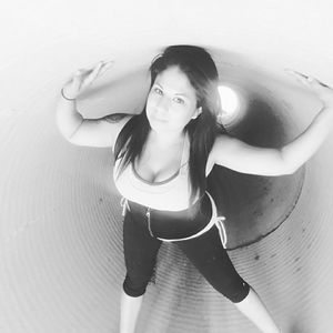 Meet your Posher, Nieva