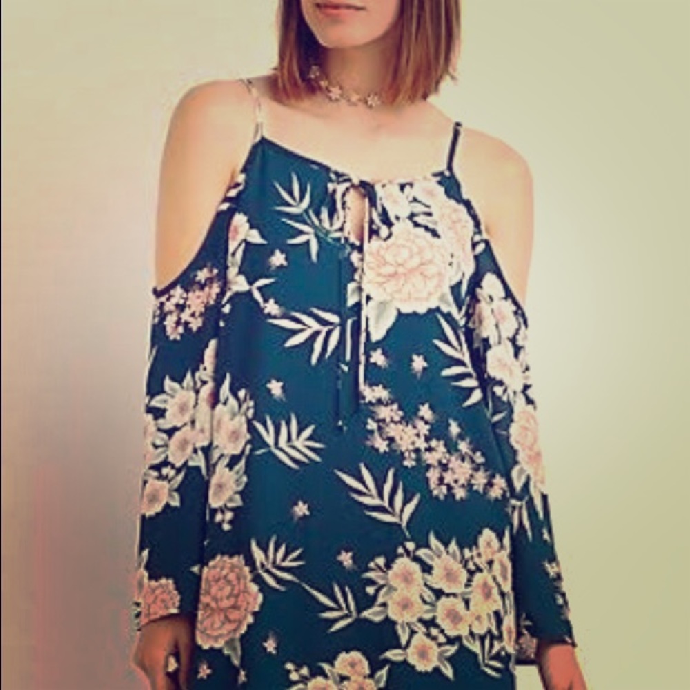 💃🏻Floral cold shoulder dress spaghetti strap💃🏻