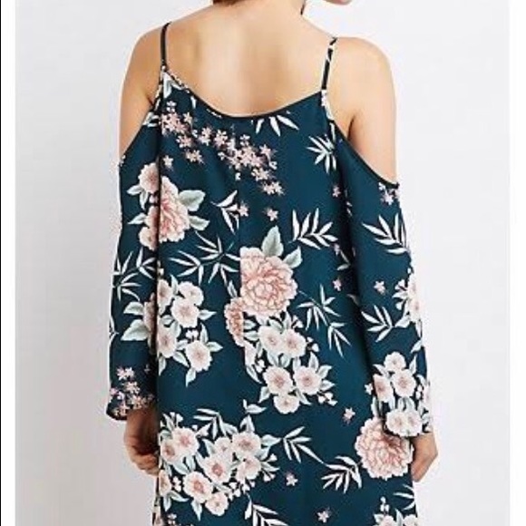 💃🏻Floral cold shoulder dress spaghetti strap💃🏻 - Picture 2 of 3