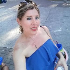 Meet your Posher, Claudia