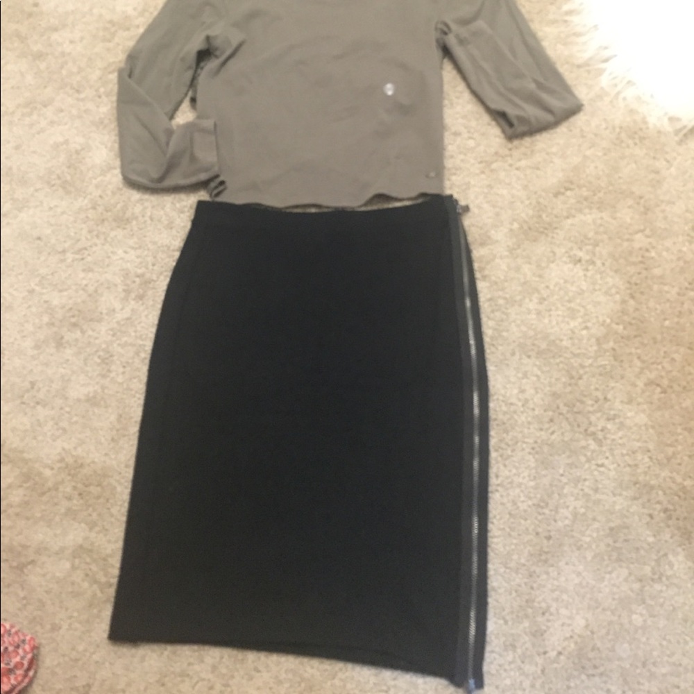 Gap black body con skirt
